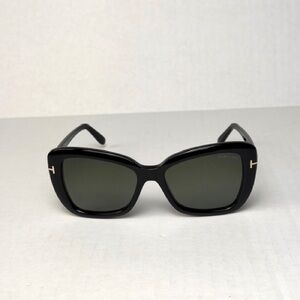 Tom Ford TF 1008 01B Sunglasses New Authentic